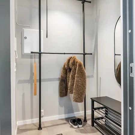 Centre 3 Bedroom, Modern & Bright 베르겐