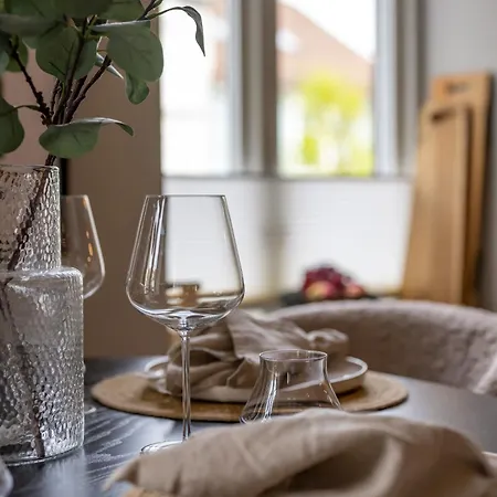 Centre 3 Bedroom, Modern & Bright Daire Bergen